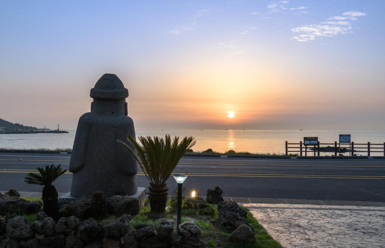 Hotel Mer Bleue Jeju Exterior foto
